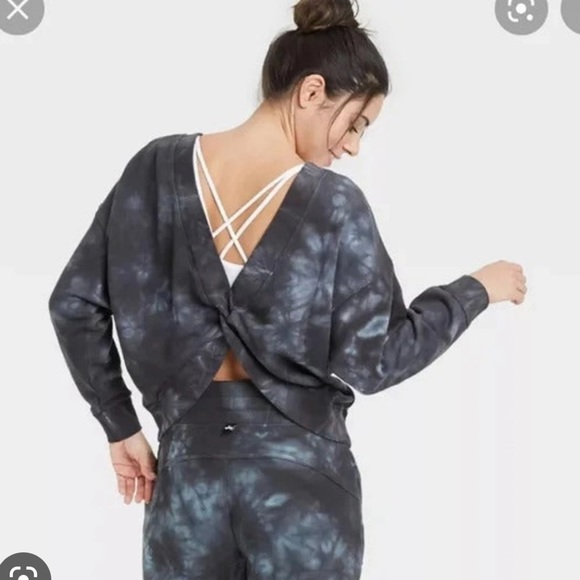 Joylab - reversible French terry pullover - black tie dye - Picture 1 of 8